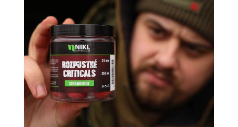 Nikl Rozpustné Criticals boilie Strawberry 250ml