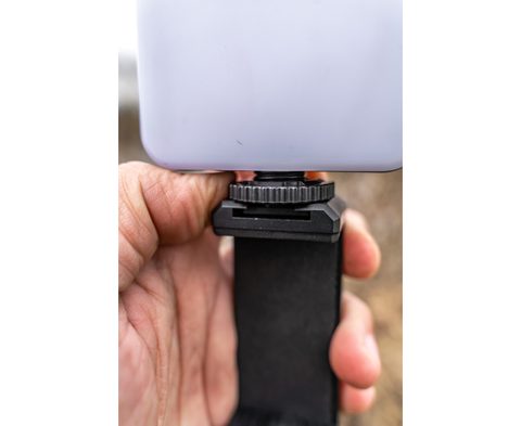 Korum Držák na telefon se světlem Self Take Station