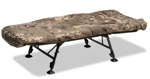 Nash Dětské Lehátko se spacákem Indulgence 4 Leg Junior Sleep System Camo