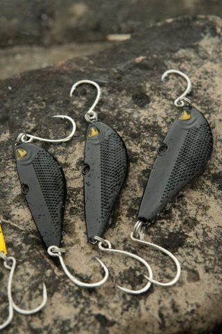 Black Cat Nástraha Heavy Vibe V Lure Black