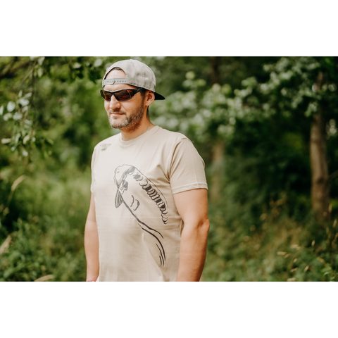 Giants fishing Tričko pánské béžové Plavající kapr