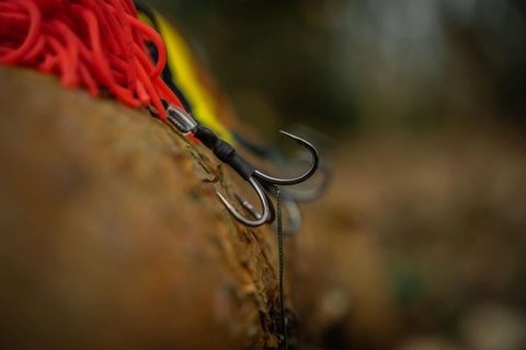 Black Cat Chobotnička Real Worm Teaser Red