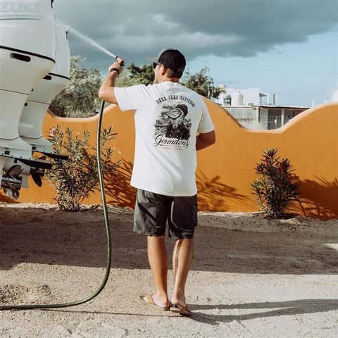 Grundéns Triko Dark Seas X Grundens Portsmith SS T-Shirt Natural