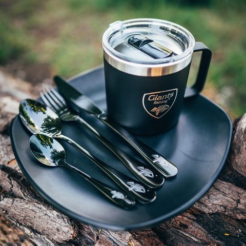 Giants fishing Akční set Pánev na vaření Eazi Pan Large + Sada nerezových příborů