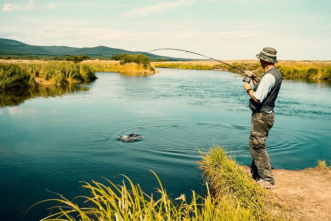 Muškaření z boatu (fly fishing from a belly boat ) 