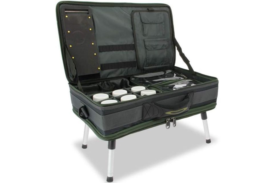 NGT Stolek s Kufrem Carp Bivvy Table System