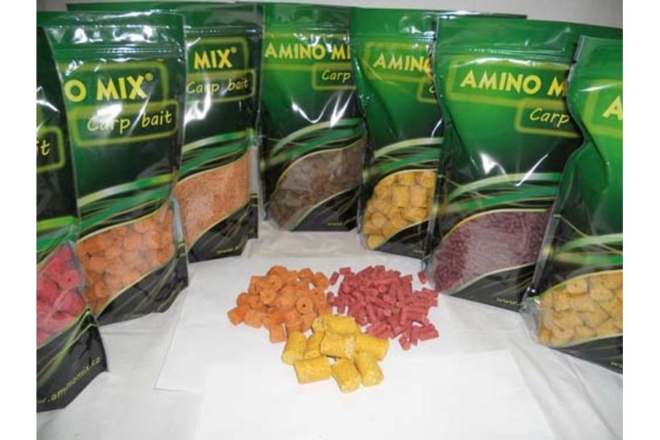 Amino Mix Vnadící krmné pelety