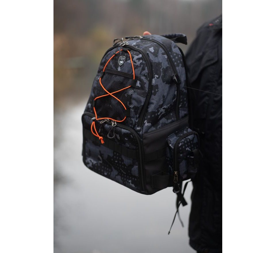 Giants fishing Akčný set Prívlačový batoh Gaube + prívlačová taška Compact