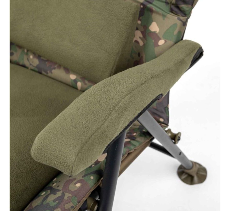Trakker Křeslo komfortní s područkami Levelite Camo Longback Recliner