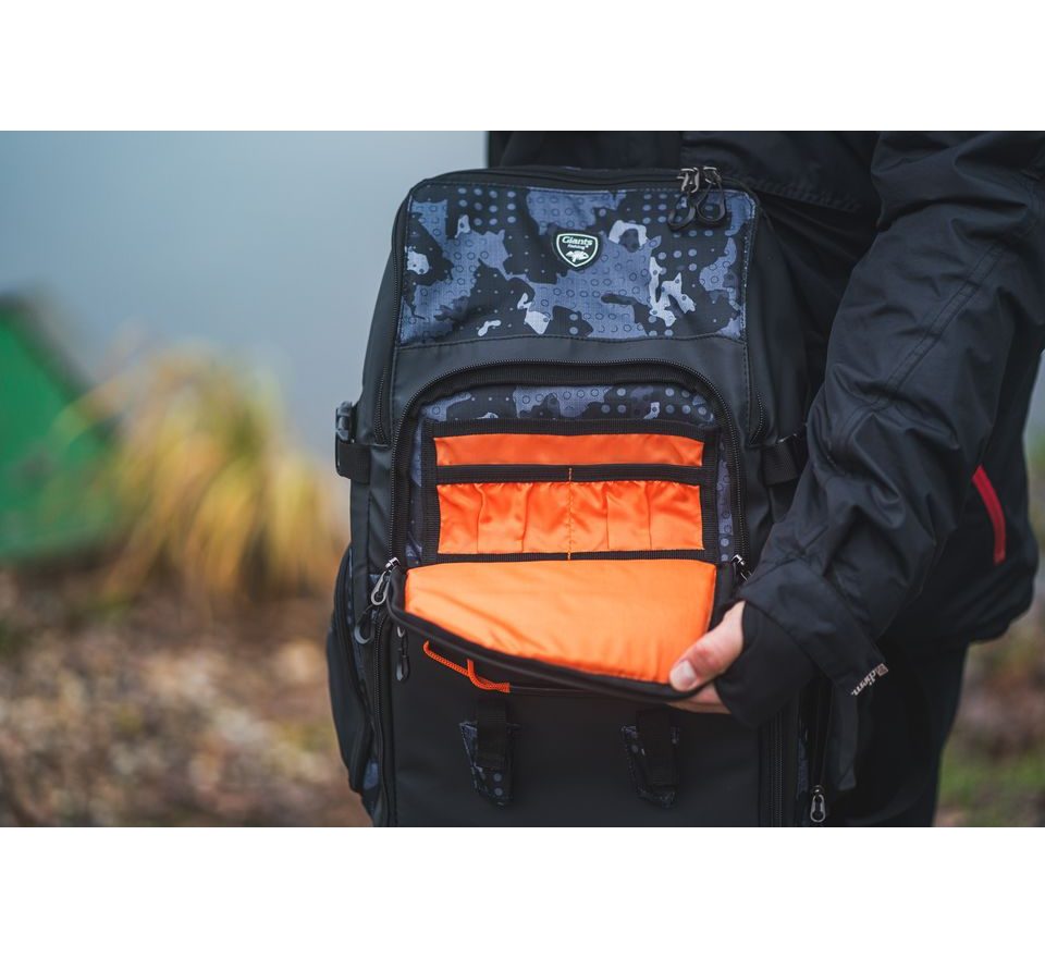 Giants Fishing Vláčecí batoh Spinning Rucksack Deluxe