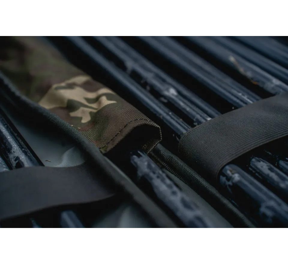 Nash Taška pre zavážaciu lopatku Subterfuge Bushwhacker & Prodding Stick Bag