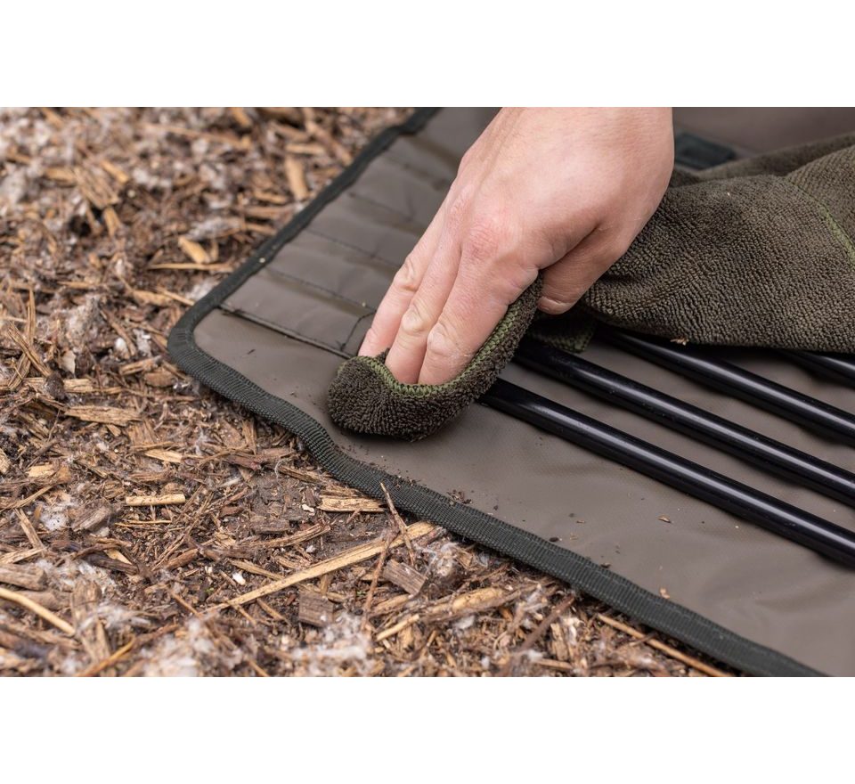 Korda Compac Brolly Wrap Dark Kamo