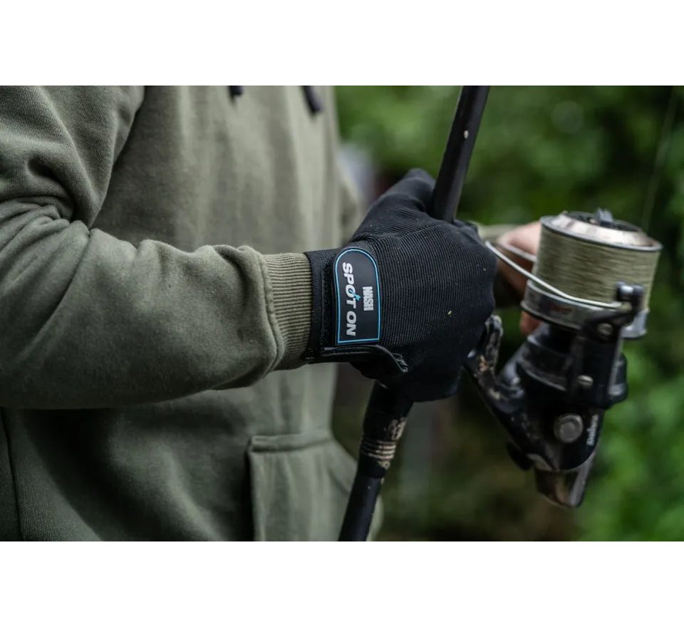 Nash Nahadzovacia rukavica Spot On Casting Glove