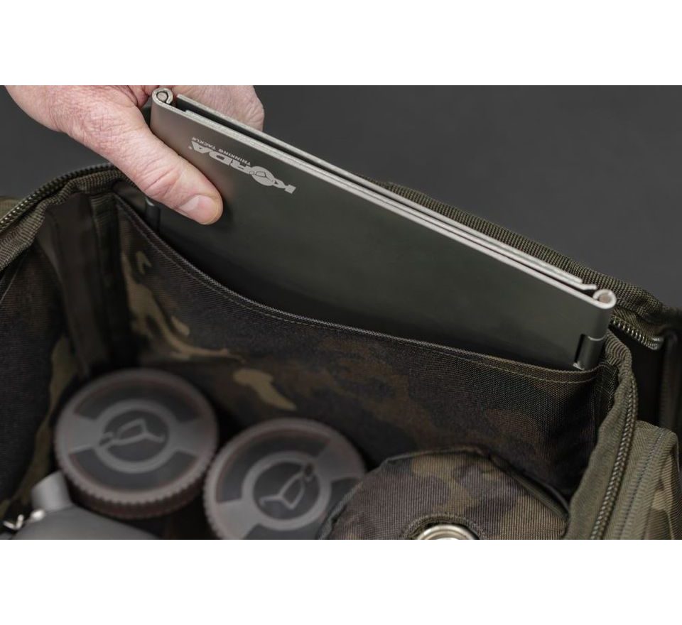 Korda Taška Compac Utility Bag Large Dark Kamo
