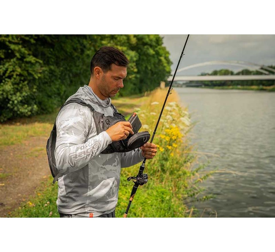 Fox Rage Brašna Camo Voyager Chest Pack