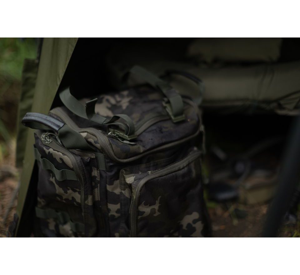 Korda Batoh Compac Rucksack 30 Dark Kamo