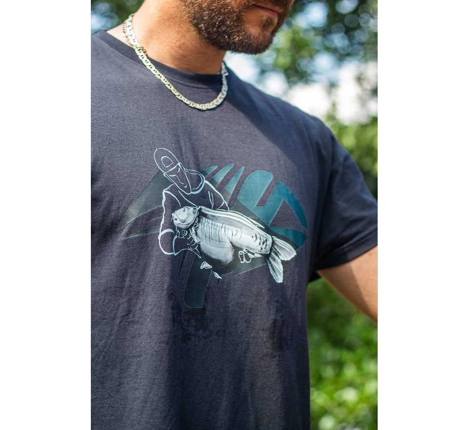 Giants fishing Tričko pánske modré Rybár s kaprom