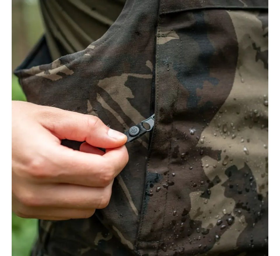 Nash Kalhoty ZT Helluva Waterproof Bib and Brace Camo