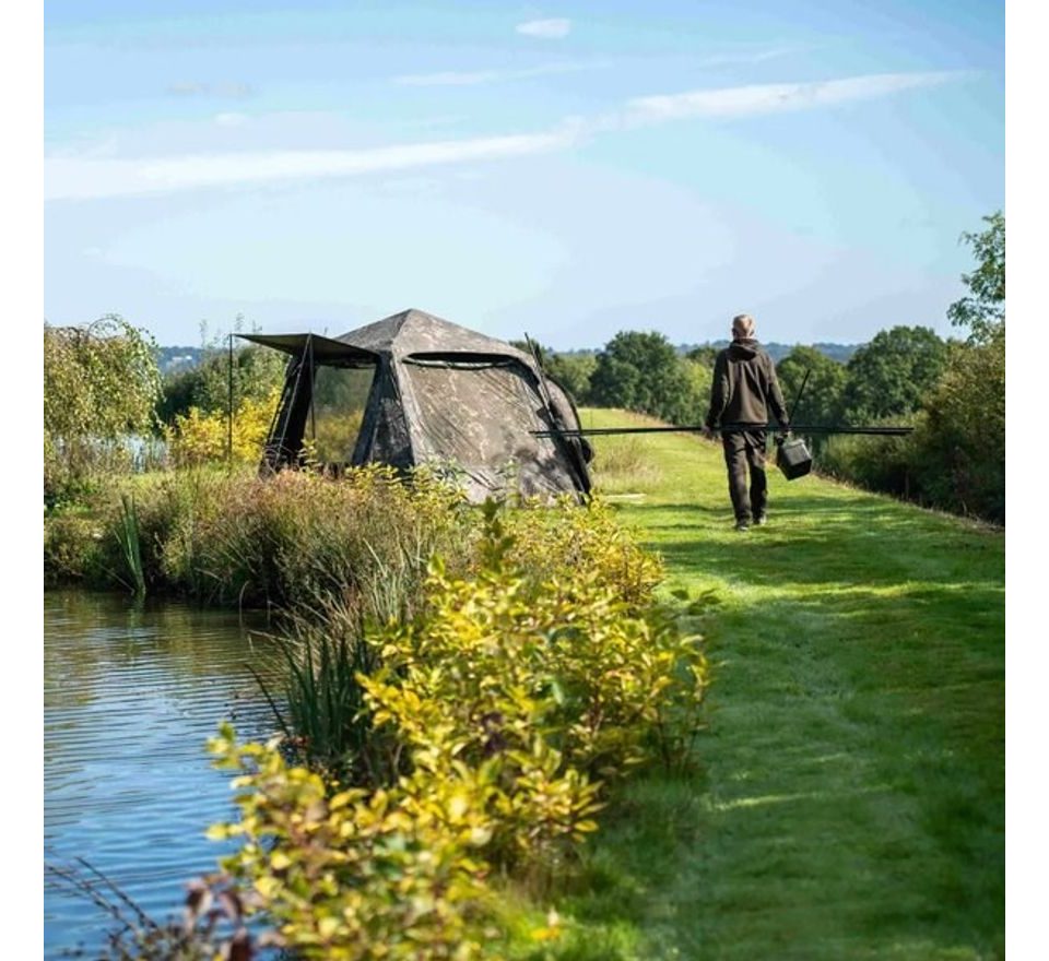 Nash Bivak Bank Life Blockhouse Camo Pro 2025