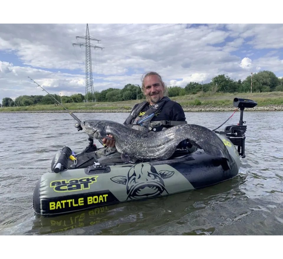 Black Cat Belly boat Battle Boat