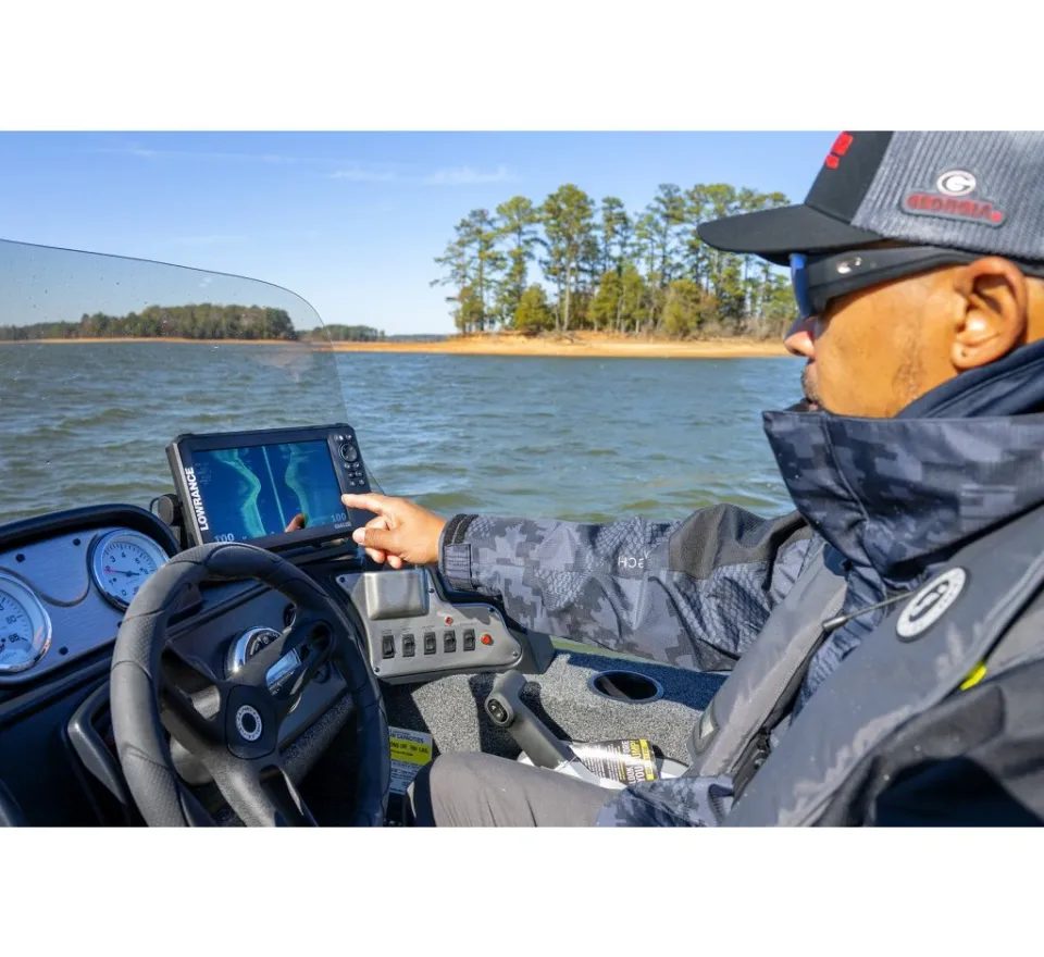 Lowrance Echolot Eagle 9 se sondou Tripleshot HD + baterie + nabíječka ZDARMA