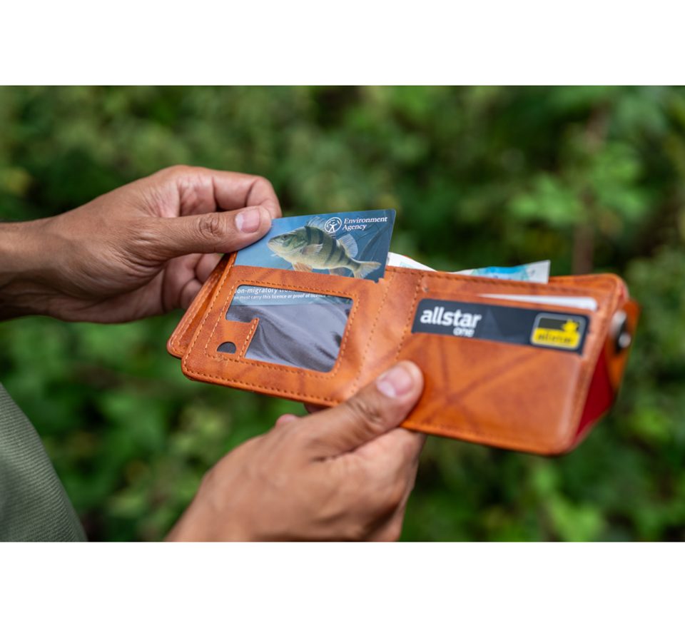 Korum Peněženka Classic Wallet Barbel Parma