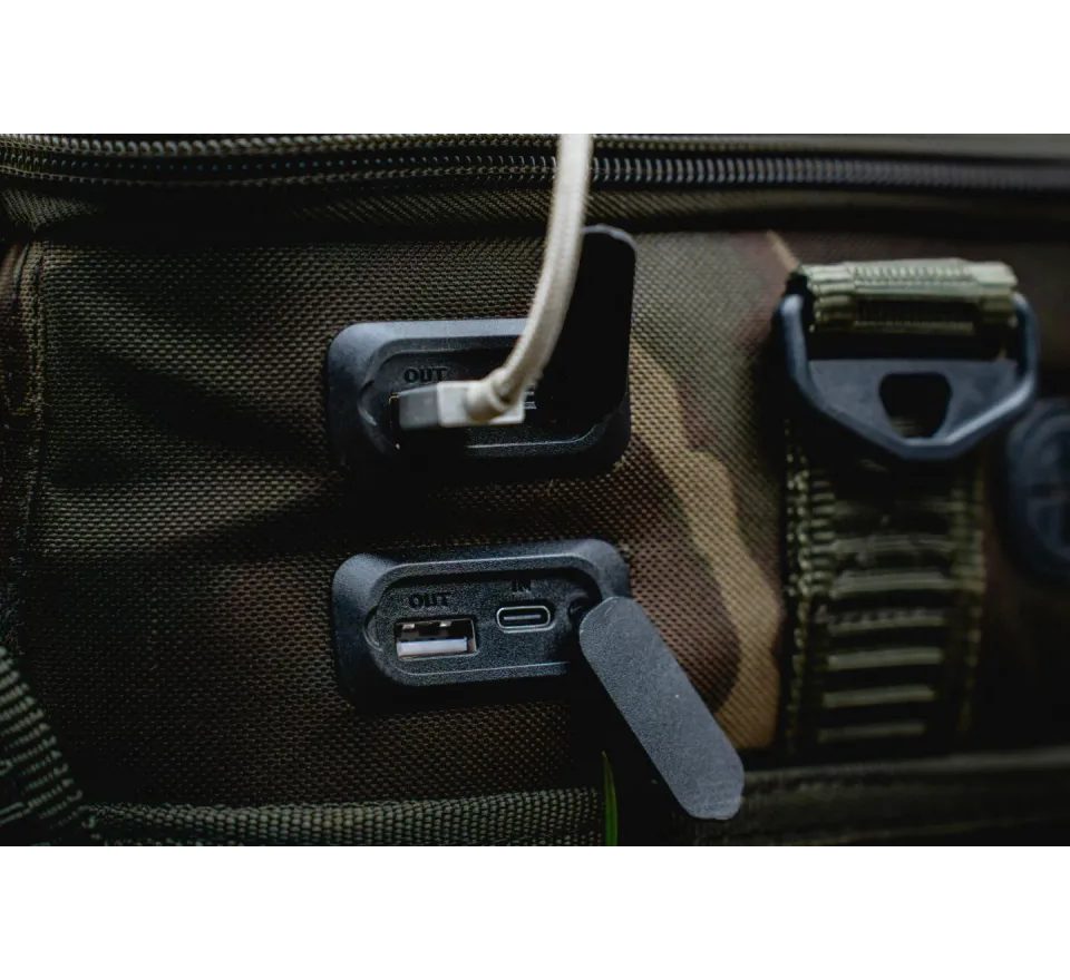 Nash Taška Subterfuge Hi Protect Tech Bag