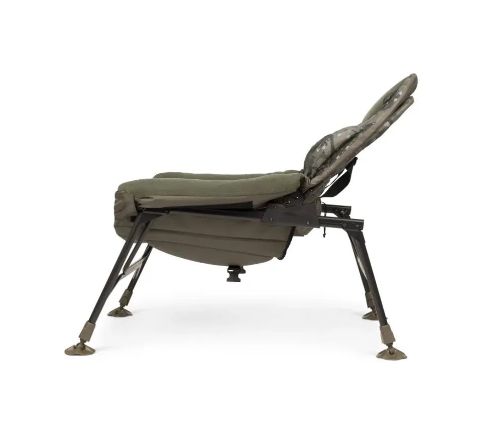 Trakker Kreslo Levelite Colossus Camo Recliner Chair