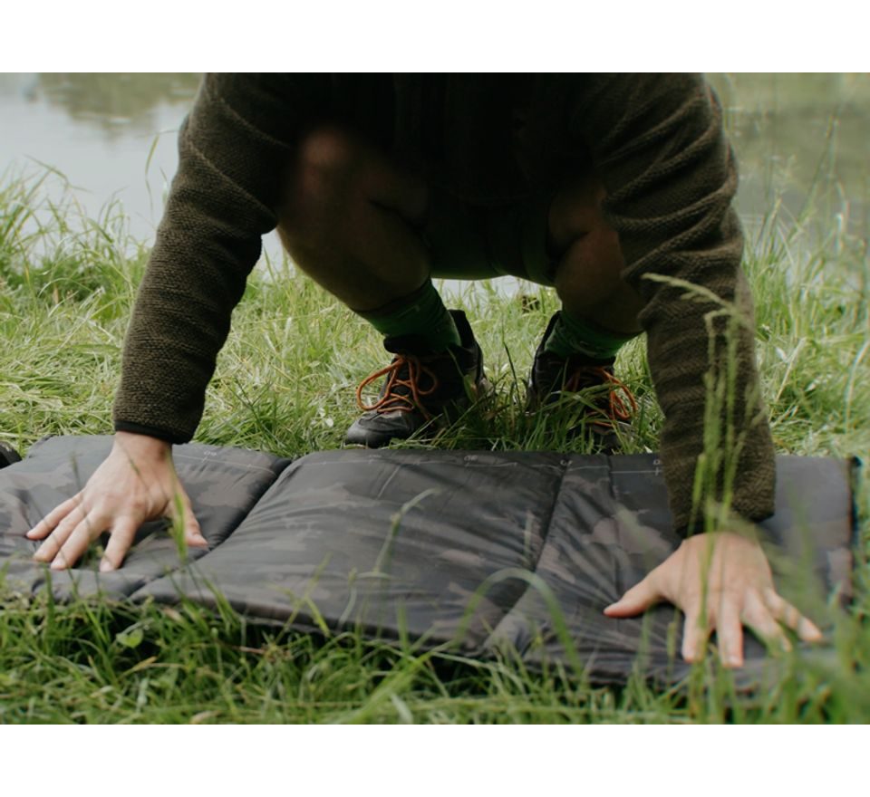 Delphin Podložka pod ryby CarpMat Banx Camo