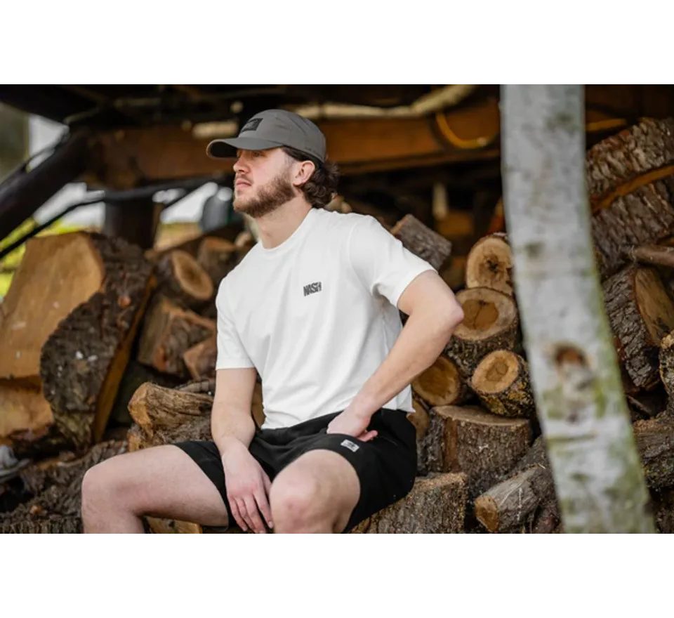 Nash Triko Make It Happen Carp Logo T Shirt Ecru