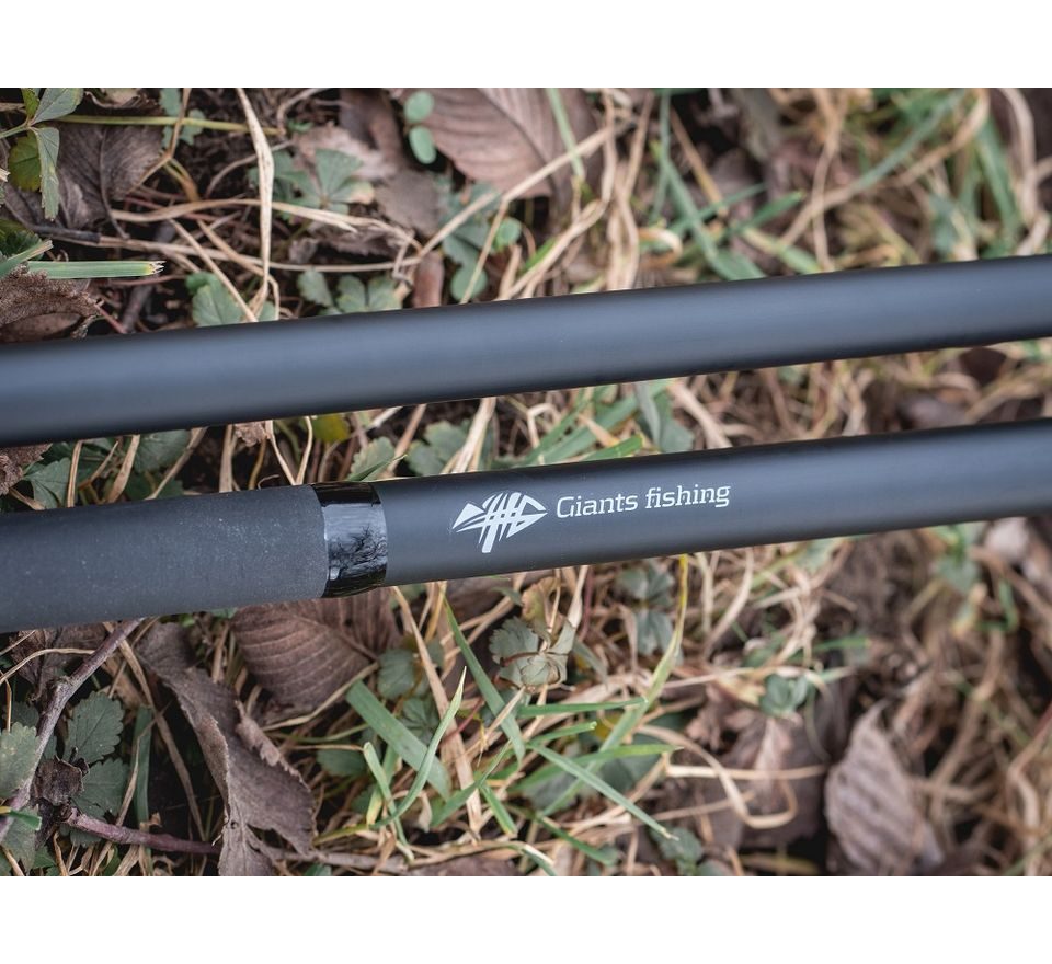 Giants Fishing Akční set Podběrák Carp Net Deluxe 42 + Plovák Camo Net Float Standard