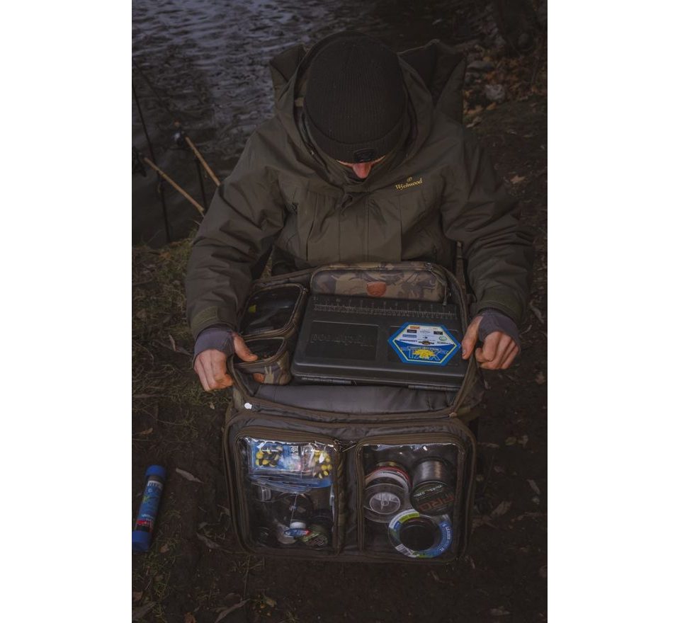 Giants Fishing Batoh Compact Rucksack