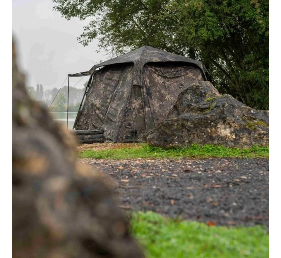 Nash Bivak Bank Life Blockhouse Camo Pro 2025