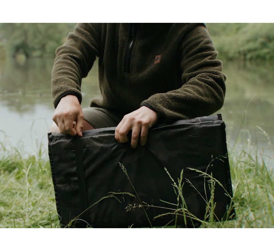 Delphin Podložka pod ryby CarpMat Banx Camo