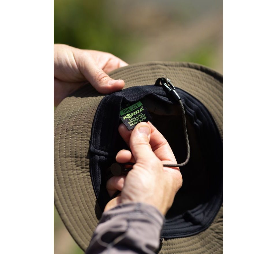 Korda Klobúk Stalking Bucket Hat Tmavo Olivový