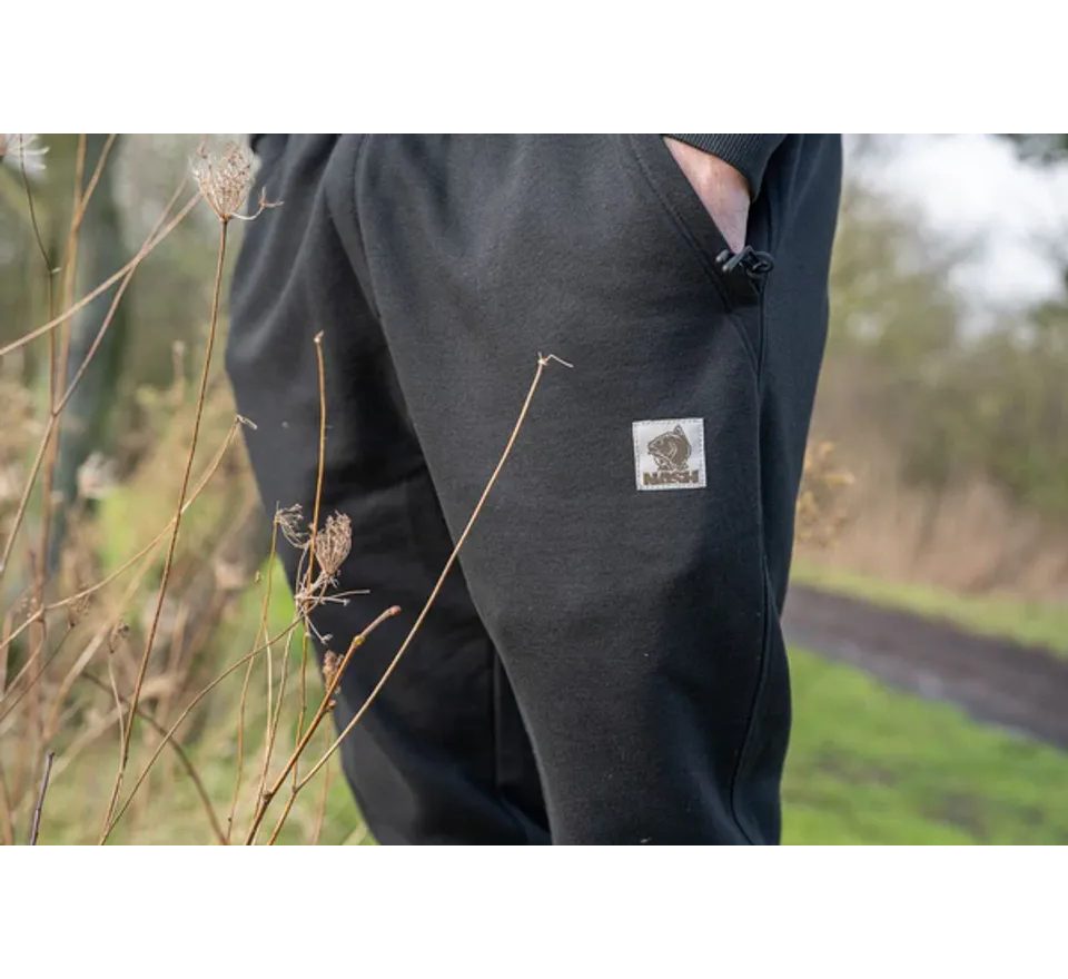 Nash Tepláky Make It Happen Badge Joggers Black