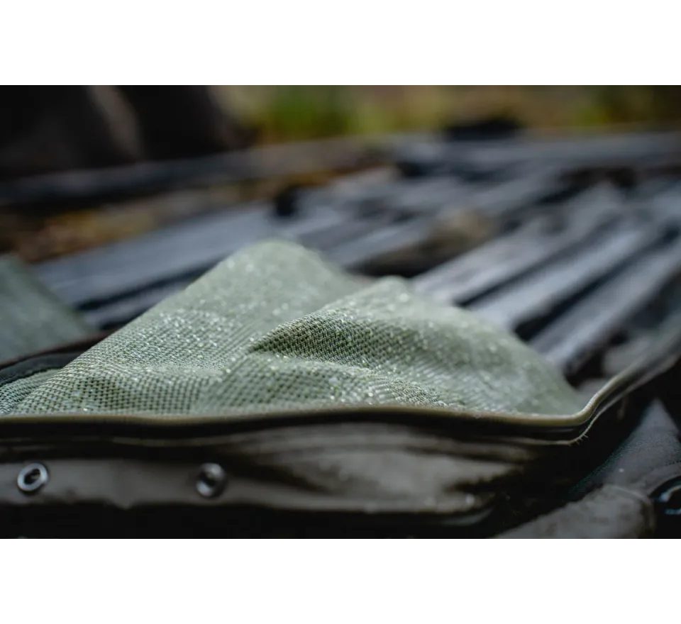 Nash Taška pre zavážaciu lopatku Subterfuge Bushwhacker & Prodding Stick Bag