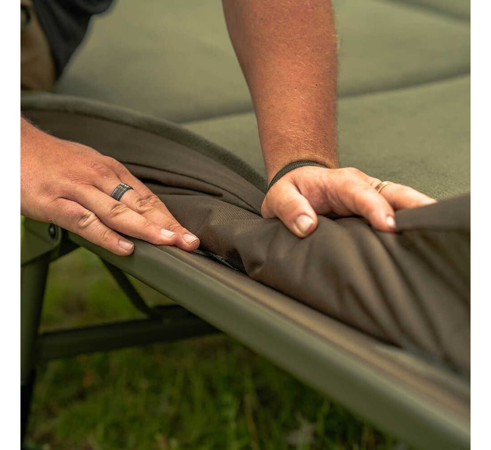 Avid Lehátko Benchmark Ultra Standard Bed