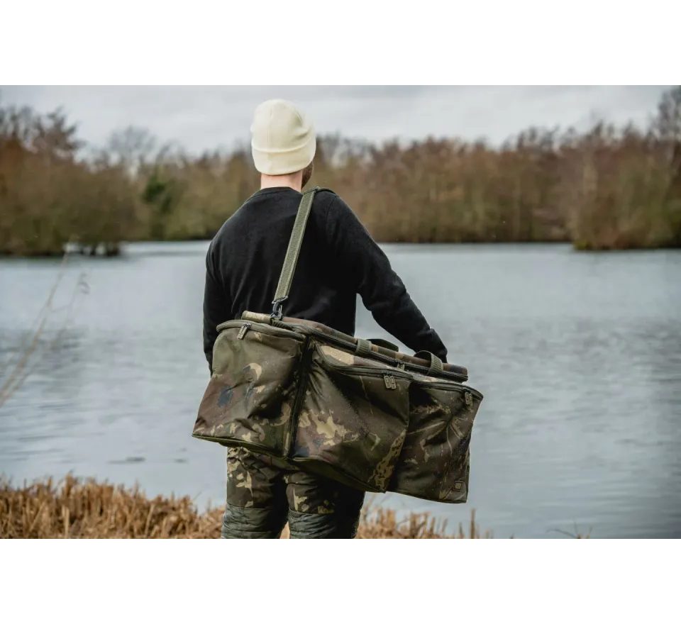 Nash Taška Subterfuge Carryall Small 30L