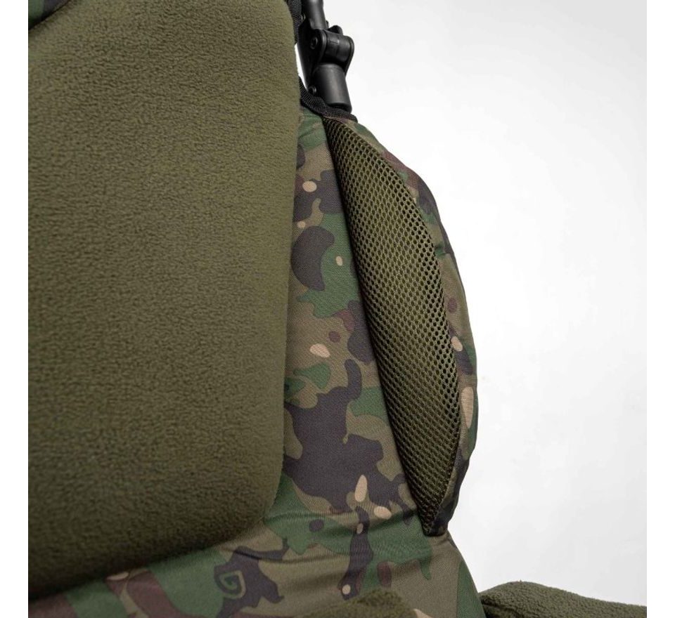 Trakker Křeslo komfortní s područkami Levelite Camo Longback Recliner