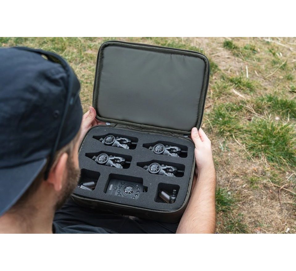 Nash Pouzdro Subterfuge Siren R4 Presentation Case 