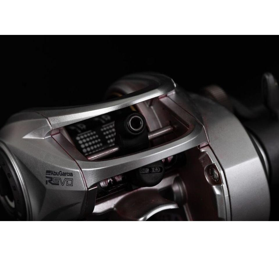 Abu Garcia Naviják Revo 5 X VoltiQ Low Profile VIQ