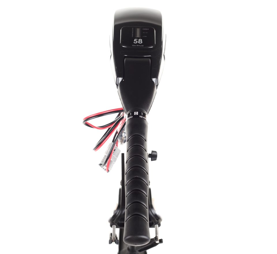 Lodný motor Maxima A 66 LB s náklopnou rukoväťou