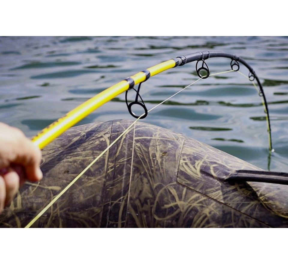 Black Cat Prut Black Passion G2 Spin 2,4m 200g