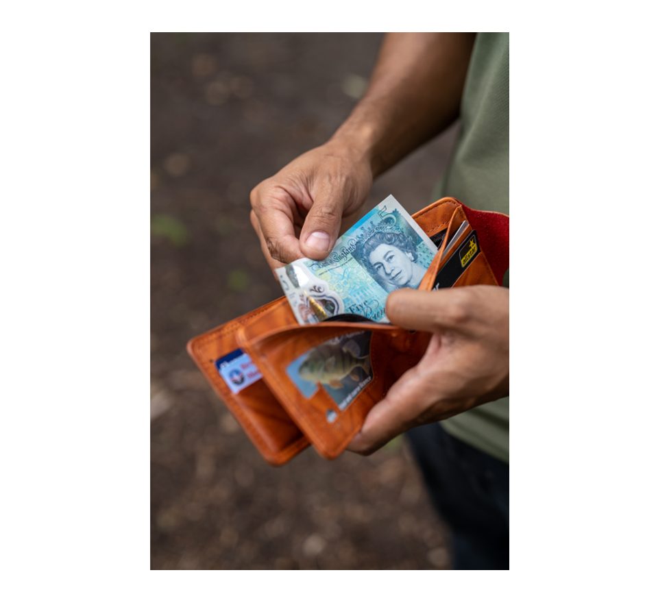 Korum Peněženka Classic Wallet Barbel Parma