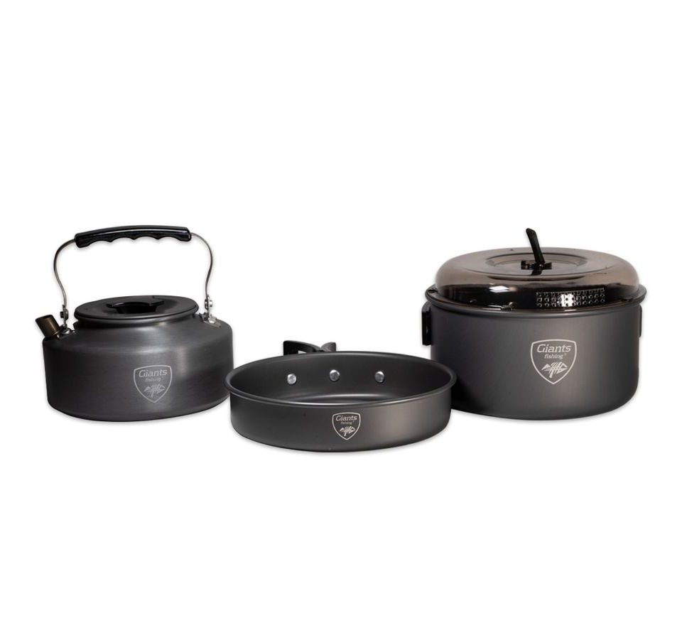 Giants Fishing Sada nádobí s konvičkou 3 Piece Pan & Kettle Set