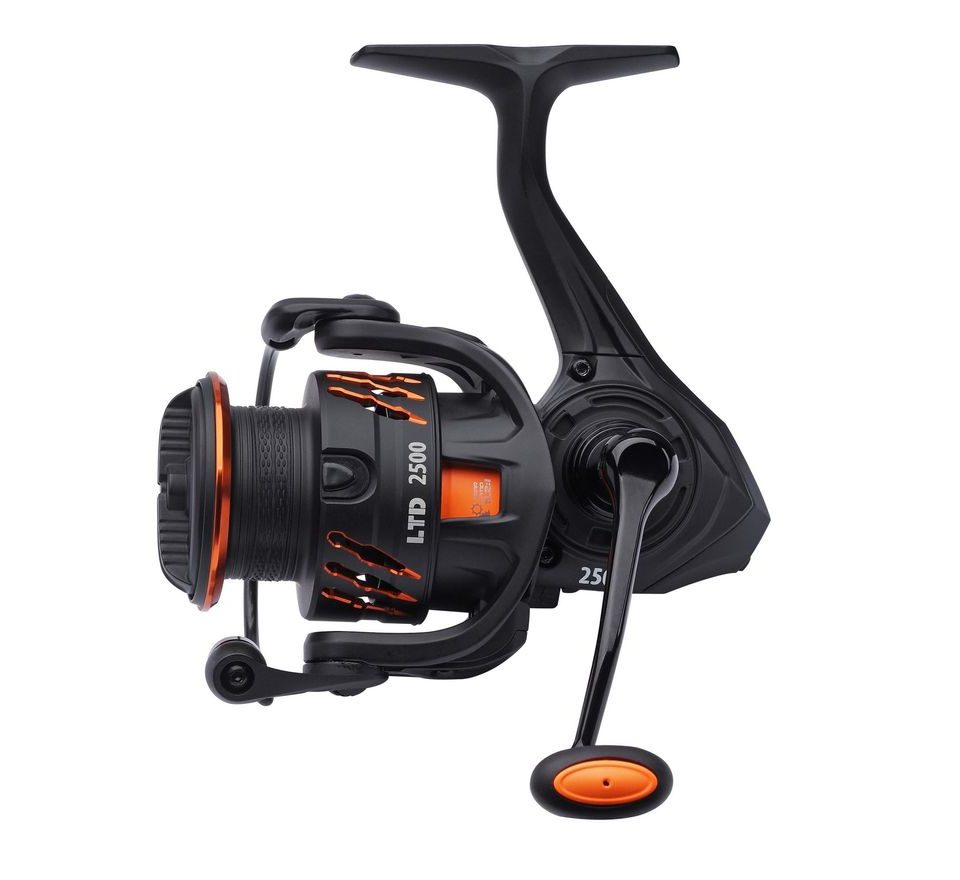 Savage Gear Naviják Orange LTD 2500 FD