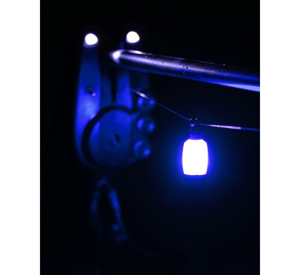 Fox Swinger Black Label Dinky Halo Bobbins