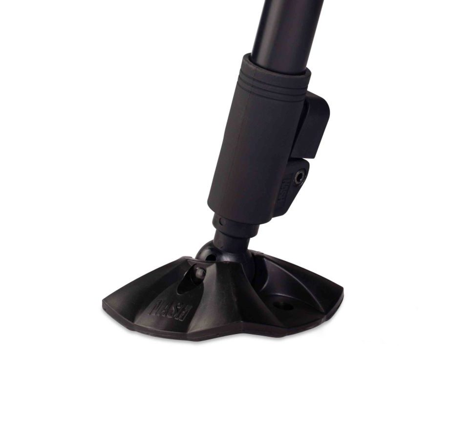 Nash Lehátko so spacákom Indulgence HD40 8 Leg Sleep System Camo Wide