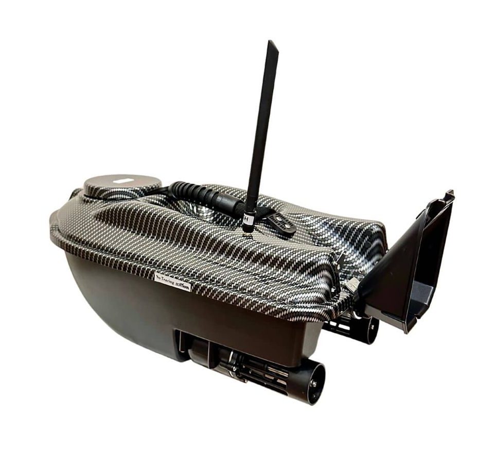 Boatman Zavážecí lodička Actor PRO s GPS, Echolotem 10Ah baterie Carbon